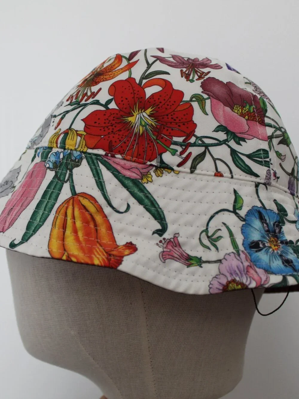 NWT GUCCI GG Floral GG Silk Bucket Hat Reversible L 834007